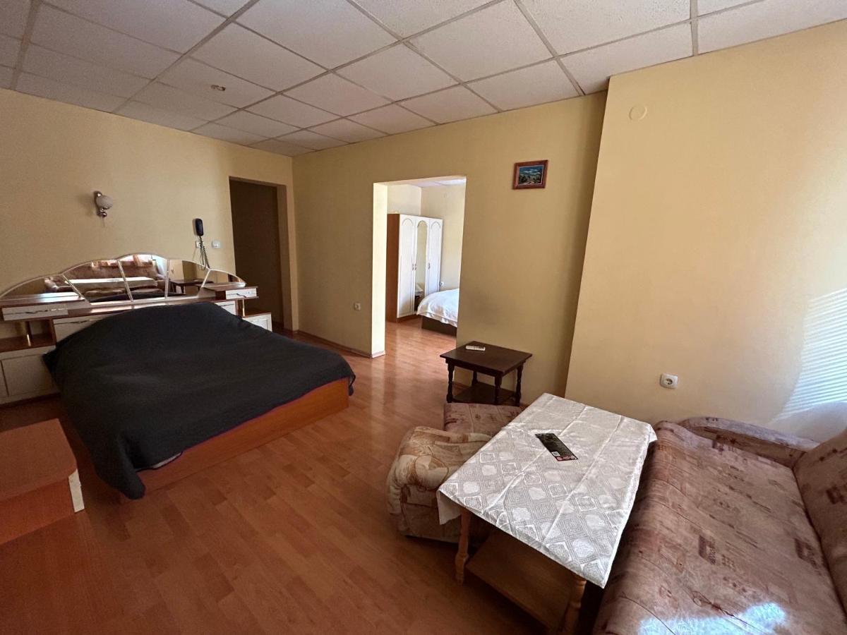 Hotel Rade 2 Vratsa Exterior photo