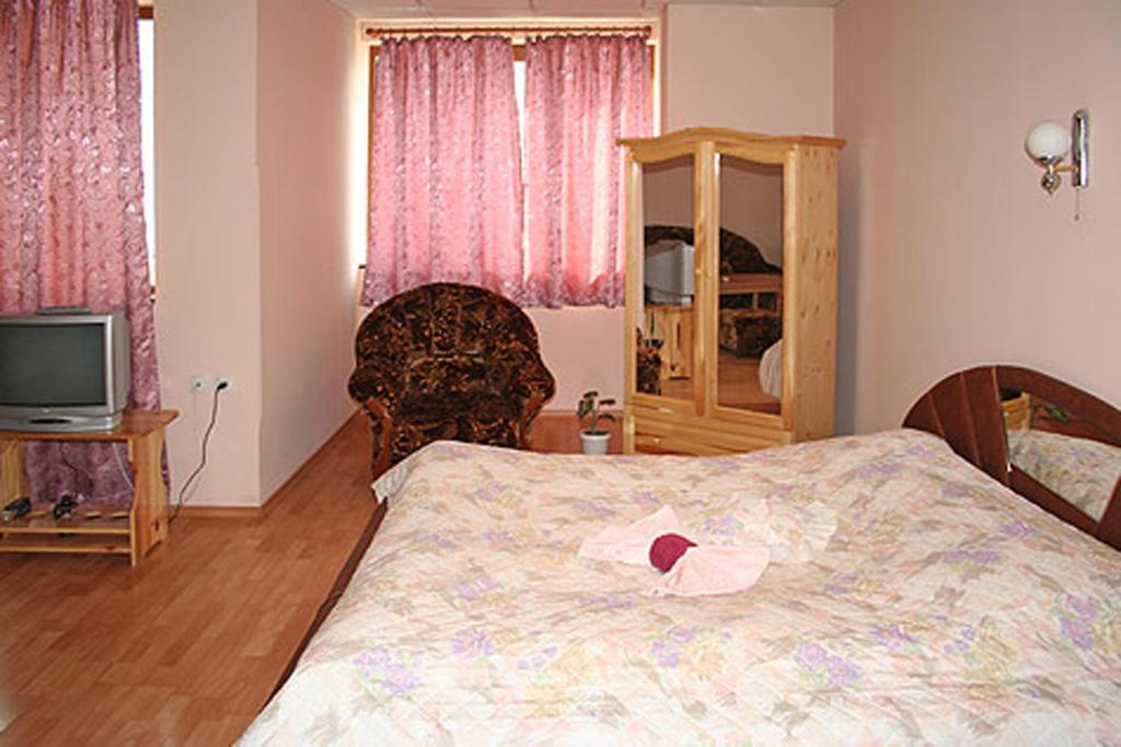 Hotel Rade 2 Vratsa Room photo